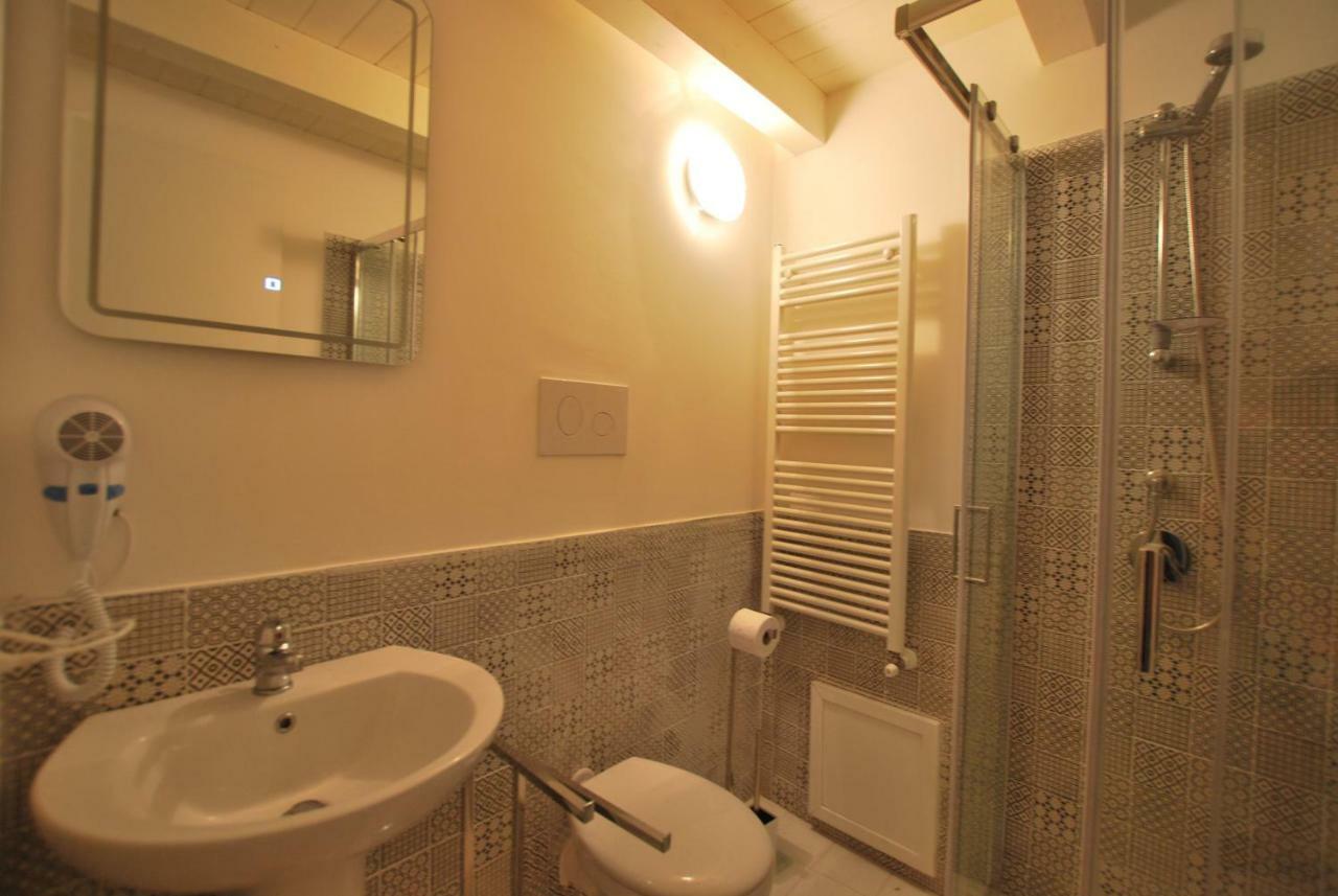 Discesa Delle Capre Studio Confort Palermo Luaran gambar
